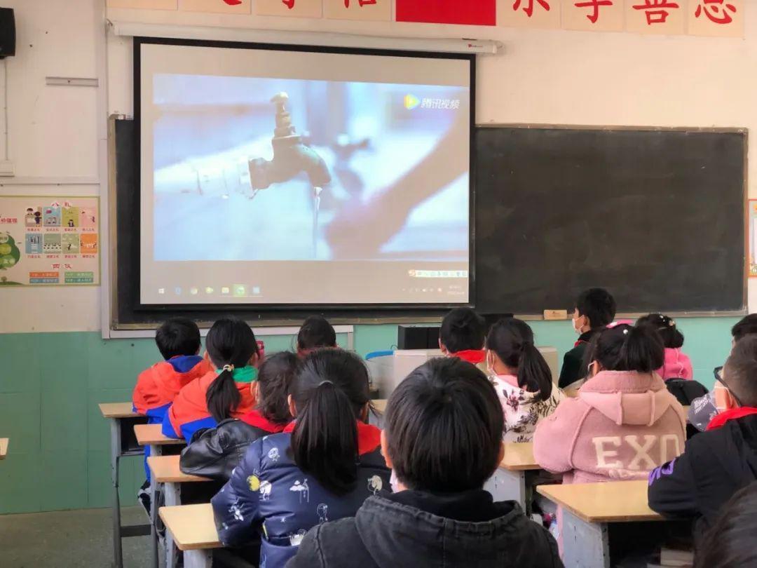 重庆为稳楼市连放大招:多方位调整房产税政策 同时出台房地产八条扶持措施